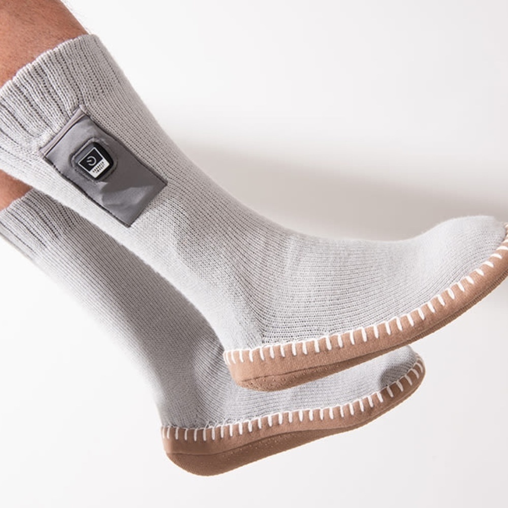 EUC Sharper Image Rechargeable Heated Gray Slipper Socks Sz S/M